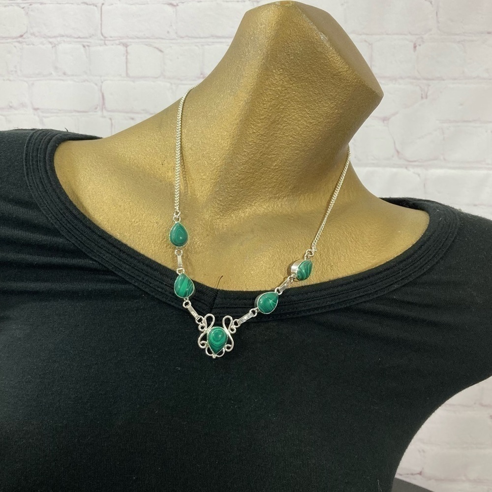 Sterling silver and simulated gemstone (malachites) necklace